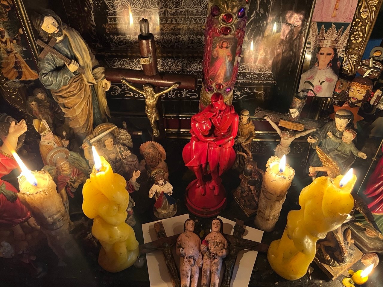 AMARRES DE AMOR EN MESA BLANCA PODEROSA